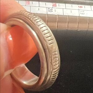 925 STERLING SPIN BAND RING. MENS OR WOMENS